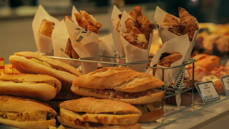 La hora del pan con chocolate: los rincones de Barcelona donde la merienda nunca se fue